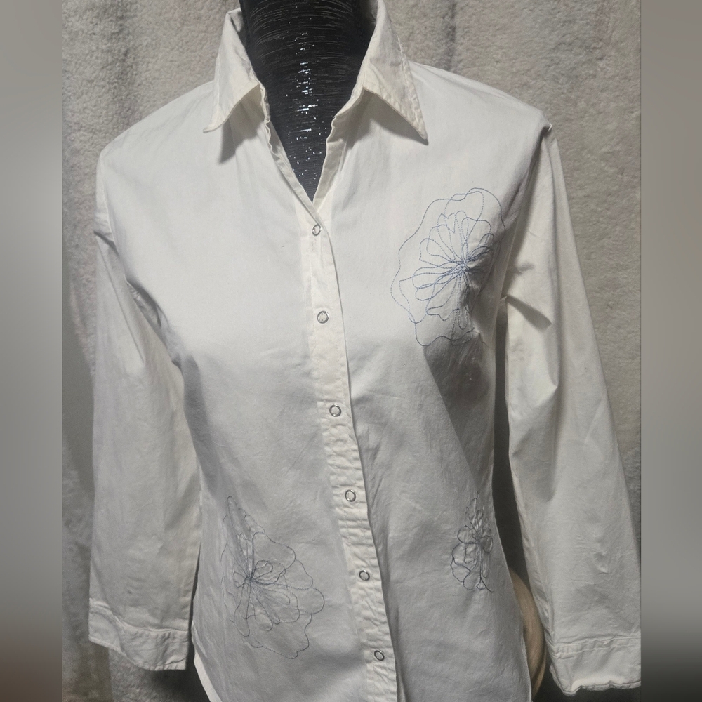 Paradisio Blouse - White Embroidered Womens Shirt